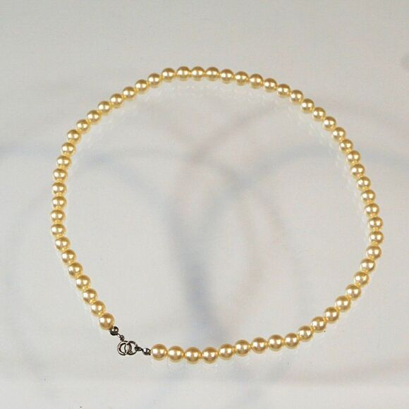 Faux Pearl Choker Necklace Vintage Single Strand Delicate Classy Business - Picture 3 of 6